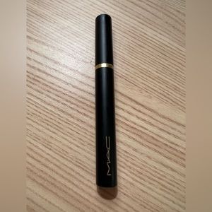 MAC Powder Kiss Velvet Blur Slim Stick Lipstick shade Peppery Pink